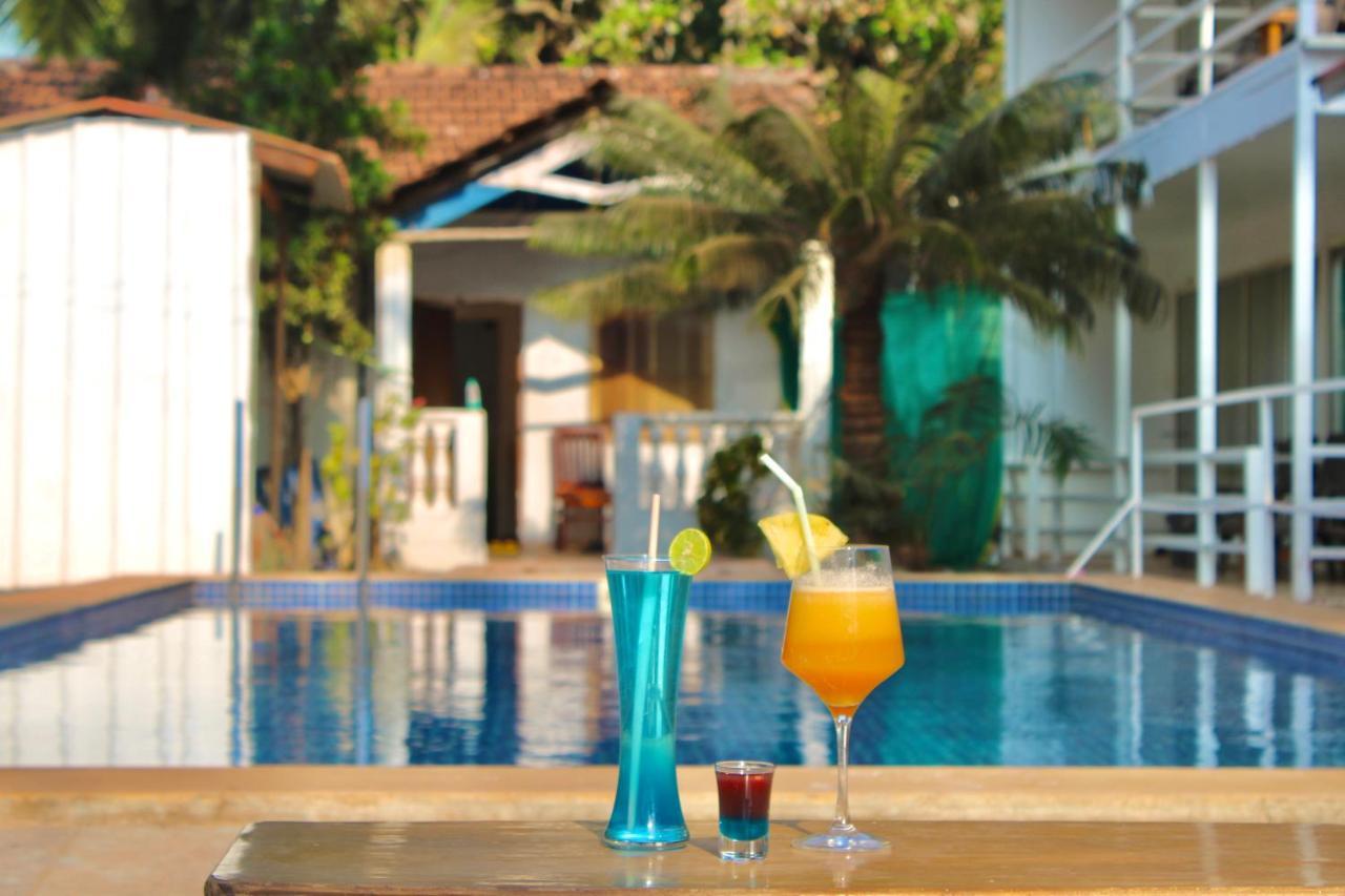 Arabian Sea Beach Resort Morjim Luaran gambar
