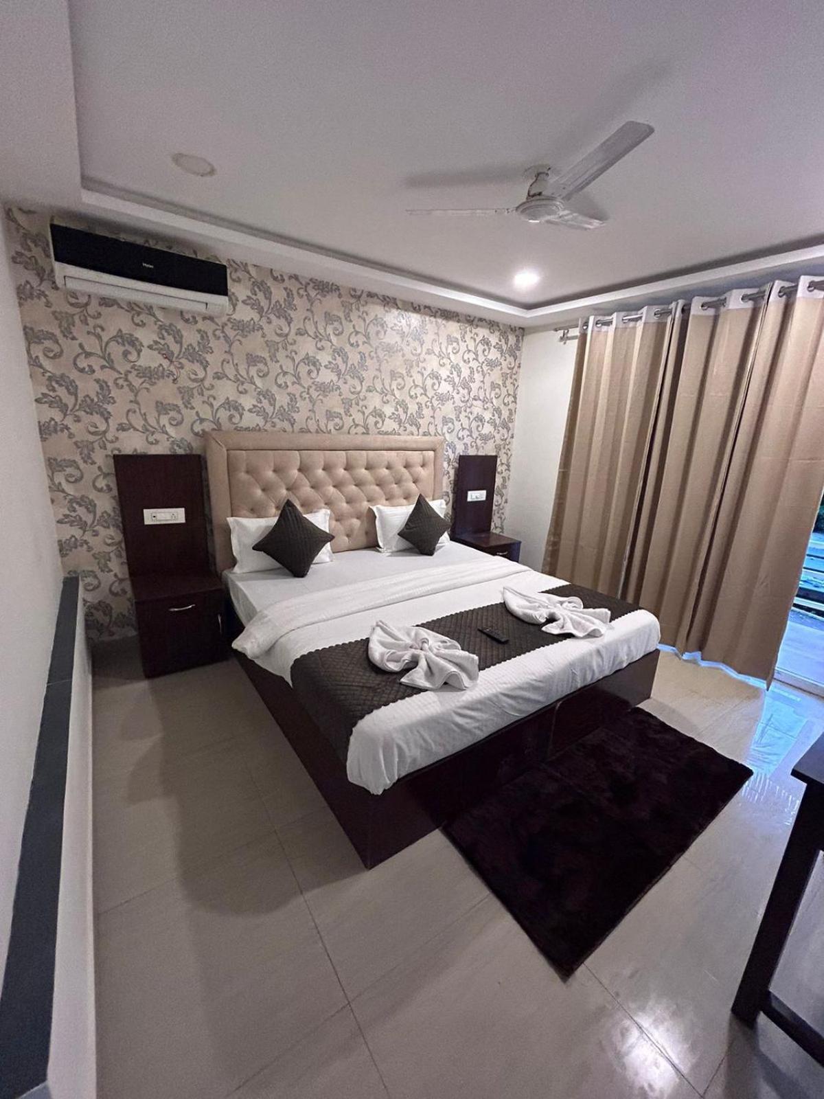 Arabian Sea Beach Resort Morjim Luaran gambar