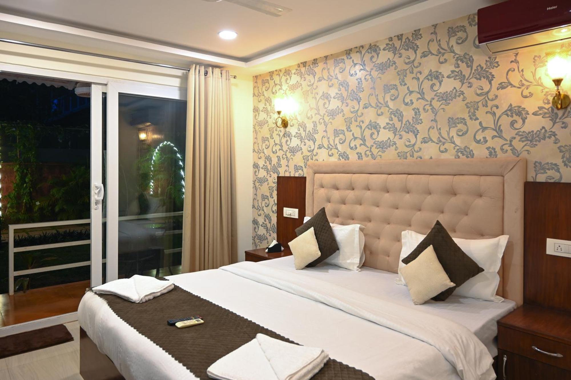 Arabian Sea Beach Resort Morjim Luaran gambar