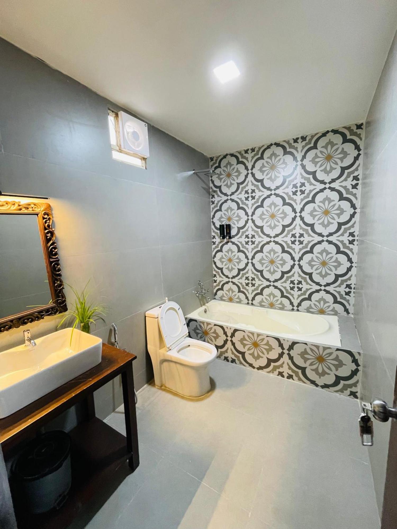 Arabian Sea Beach Resort Morjim Luaran gambar
